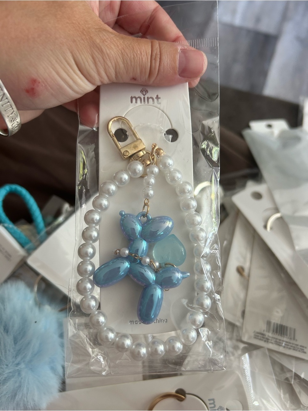 4/$50 mint Kids Pearl Bracelet Keychain with Blue Balloon Dog Charm
